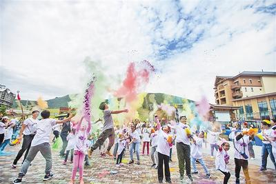  2019年夏季，崇礼区太舞滑雪场亲子游活动受热捧。