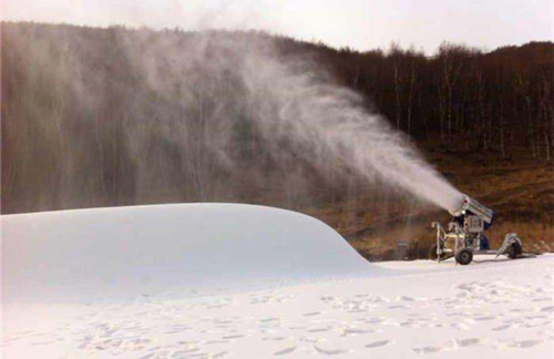 滑雪场的雪为什么不化？