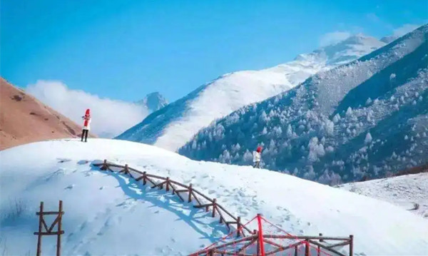 西岭雪山滑雪场2