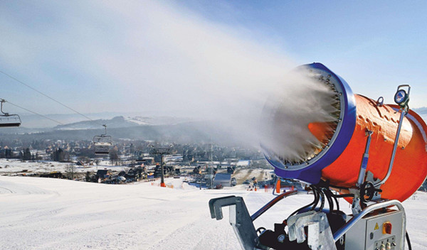 这样造出的雪才适合滑雪场用